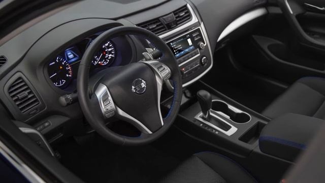 2016 Nissan Altima смотреть онлайн