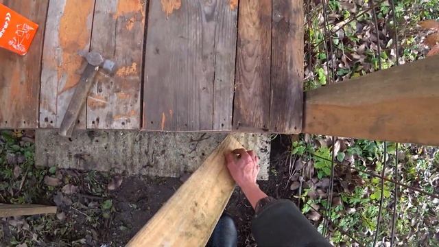 Пристройка будки для собаки к существующему вольеру Часть вторая смотреть онлайн