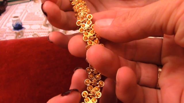 Винтажная  эксклюзивная бижутерия DIOR .CHANEL. CH.LACROIX