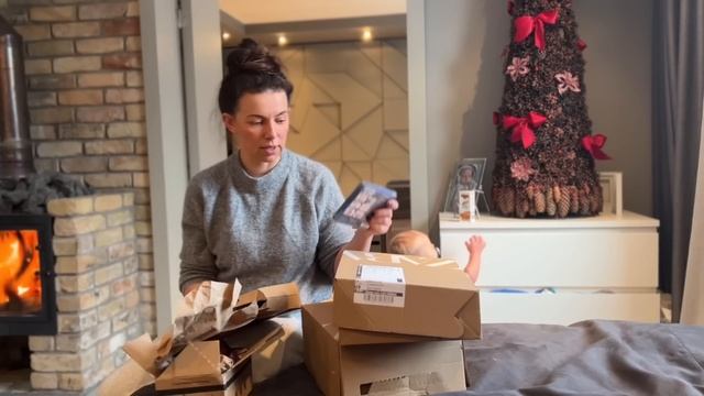 МЫ ПОЕХАЛИ В РИГУ | РАСПАКОВКА НОВОЙ ОДЕЖДЫ И КОСМЕТИКИ | КАМИН И МАЛЕНЬКИЕ ДЕТИ ? смотреть онлайн