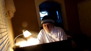 Почему люди пережили клиническую смерть видят Иисуса Христа и он говорит чтобы мы веровали в Него?(