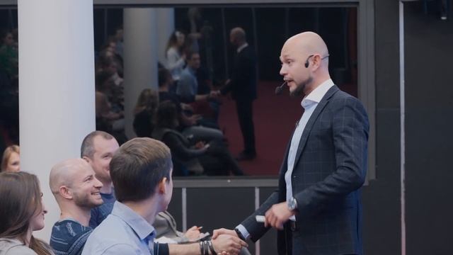 Лучшие комплименты / Как правильно говорить комплименты / Психология отношений