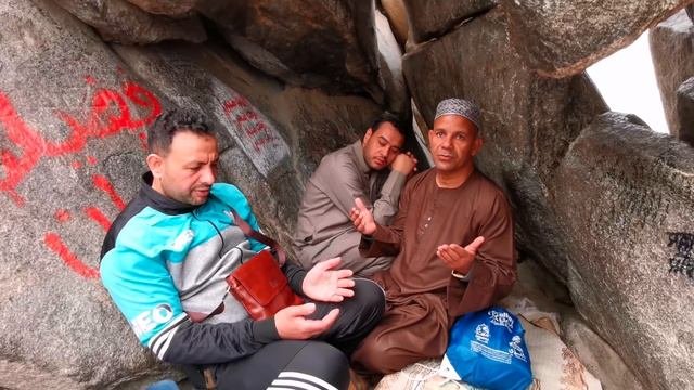 صعود جبل النور | غار حراء أحد جبال مكه المكرمة
