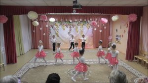 Танец «Я маленькая модница, я папина беда». Ведущая - Юданова Ангелина. Мы танцуем, мы играем.