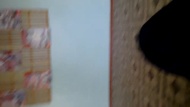 две девки бьют пацанчика в нашей школе) смотреть онлайн