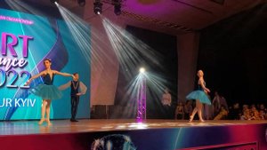 Трио "Вариация из балета Щелкунчик", студия FORS