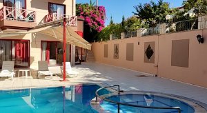 Турция 2022. Обзор бассейна недорогого отеля Химерос бич Кемер. Отдых в Турции отзывы. Тутси Влог.