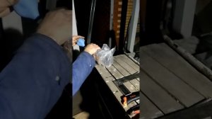 Доливка электролита 28%в закрытый аккумулятор