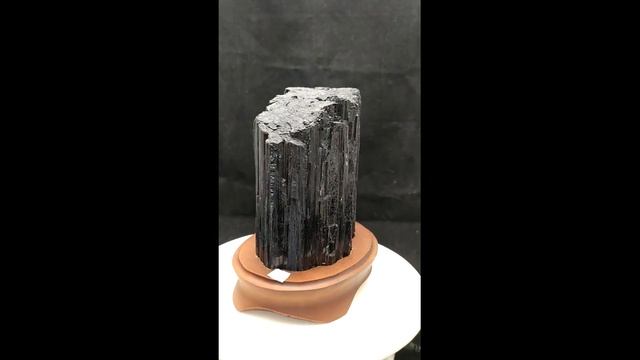 минерал Турмалин черный (Шерл) 5.5х10х16,5 см