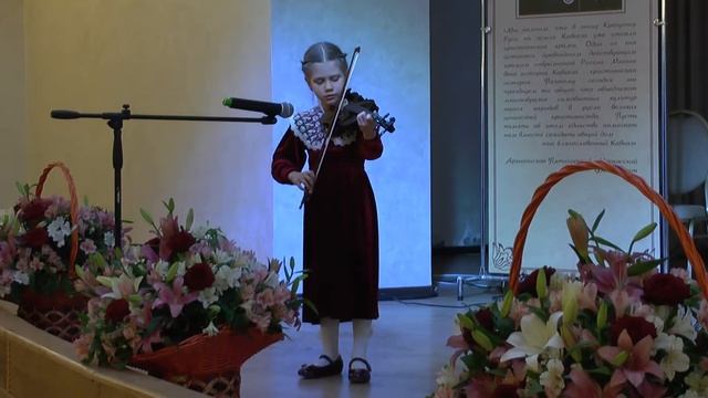 "Весельчак" А.Гречанинова, "Шарманка" Д. Шостаковича в исполнении Эмилии Панасенко смотреть онлайн