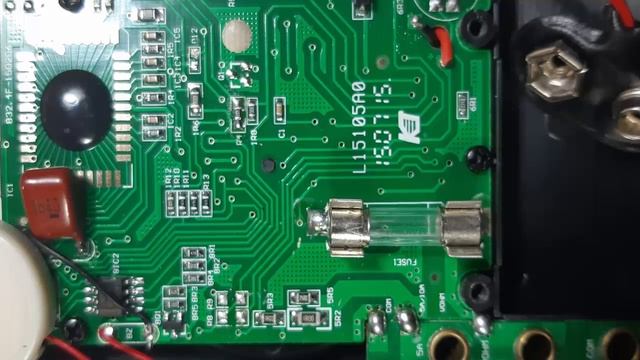 РЕМОНТ МУЛЬТИМЕТРА DT832 смотреть онлайн