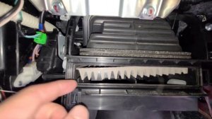 How to replace cabin air filter 2021 Mitsubishi Mirage