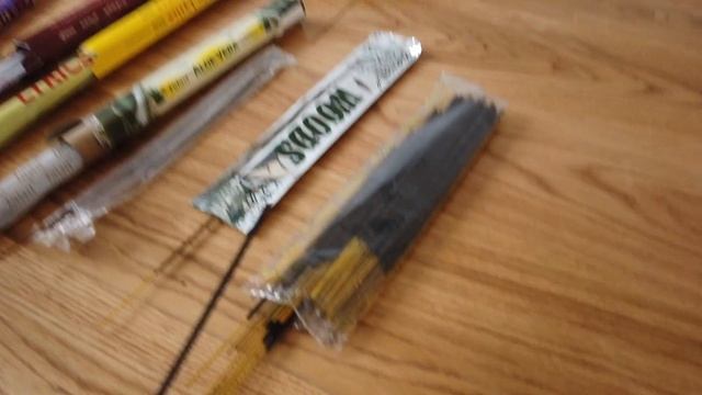 Любимая вонючка чихуахуа Фондю! Чем пахнет дома у маленькой собаки? смотреть онлайн