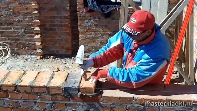 Кирпичная кладка методом вприжим   © Masterkladki