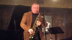 Роберт Анчиполовский играет на "Blacksax"by Tim Hazanov