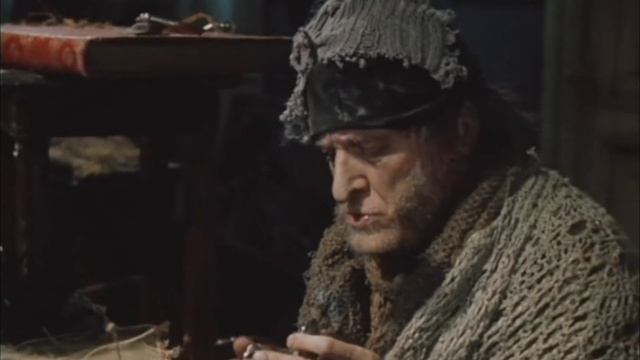 Скверный анекдот. Смоктуновский в роли Плюшкина (Мёртвые души, 1984) смотреть онлайн