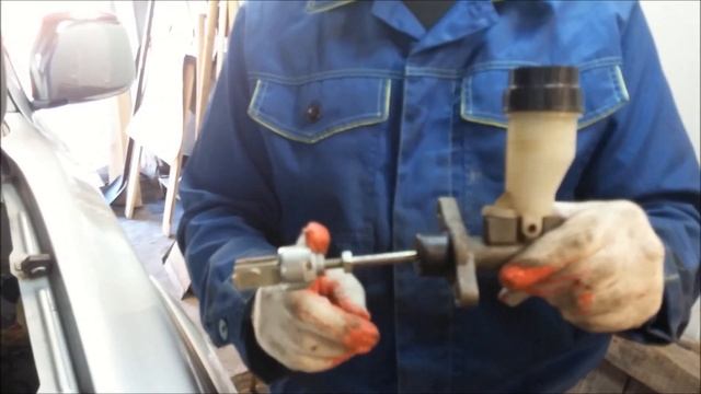 Great Wall Safe F1 (серия 12). Провалы педали сцепления. Меняем главный цилиндр сцепления. смотреть онлайн