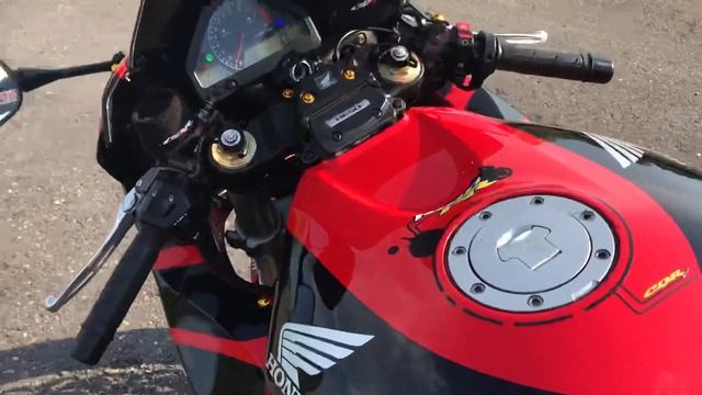 Обзор мотоцикла HONDA CBR1000RR FireBlade 2006-2007 смотреть онлайн