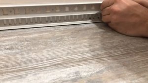 Как установить плинтус на гипсокартонную стену Новое крепление !Новое видео