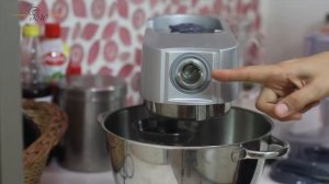 Product Review: Kenwood Titanium Chef KM010 Kitchen Maiden