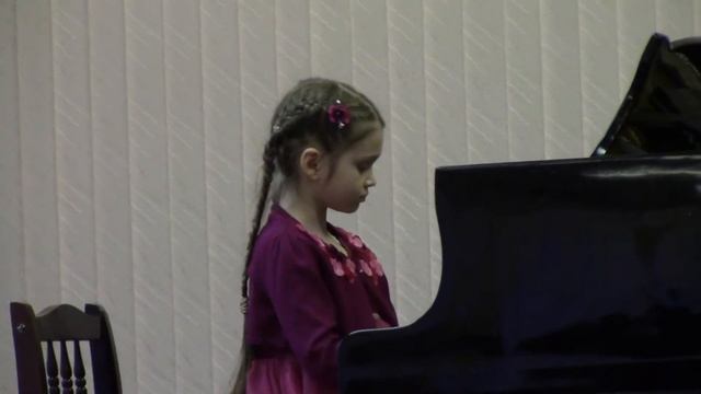 Менуэт Баха, Даша, 12.3.2015 смотреть онлайн