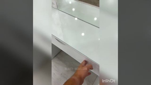 Гримерный столик с полочками сбоку зеркала смотреть онлайн