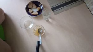 Рыбная косточка застряла в горле! Помогите!  Что делать, если в горле застряла косточка от рыбы?