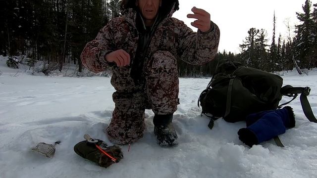 Хочешь поймать большую рыбу- поймай маленькую.