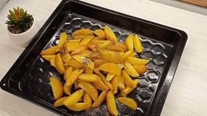 Картофель по-деревенски в духовке с хрустящей корочкой.