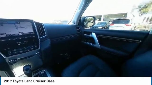 2019 Toyota Land Cruiser I076396