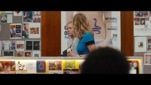 Девушка без комплексов онлайн трейлер 2015 фильма