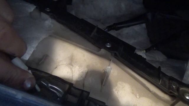 Как снять обшивки дверей, Mazda CX-7. смотреть онлайн