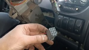 DaF 95 разборка и ремонт кнопки круиз контроля.