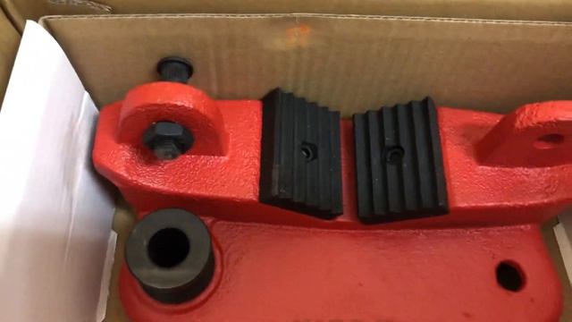 Тиски для труб откидные 110мм "Yato", Артикул:YT-6513 смотреть онлайн