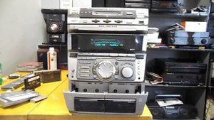 SONY DHC MDX10 MINI JIFI MINIDISC RECORDER