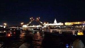 Развод Дворцового моста. Санкт-Петербург