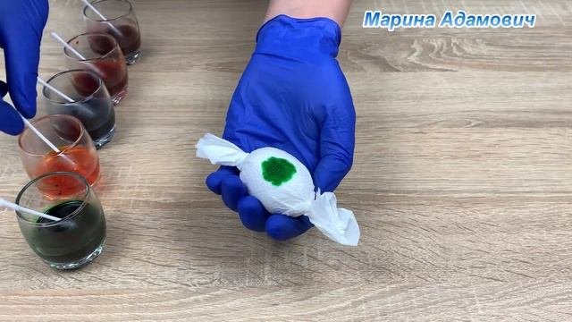 Как красиво и оригинально покрасить пасхальные яйца с помощью красителей и салфеток ! Пасха 2021