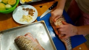 Язь запеченный в духовке!!!Это не блюдо,а лунная соната!!!