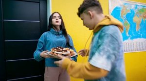 ЛИЗА СТАЛА ТОЛСТОЙ!!!