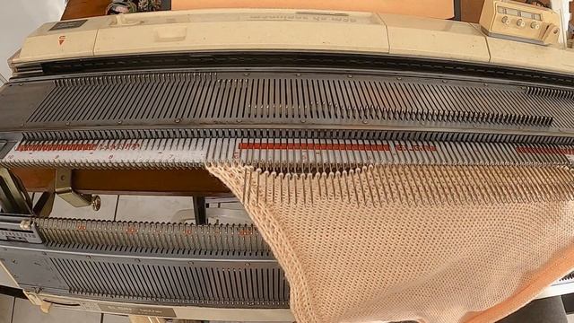 macacão recém nascido transpassado em máquina de tricô смотреть онлайн