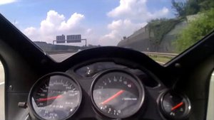 Suzuki RF900R  on the Autobahn - No Speed Limits!