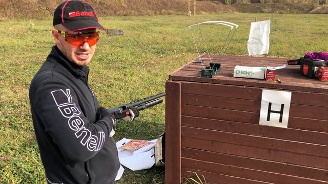 Отстрел на скорость и кучу стволов 53, 61, 66 и 71 см с Benelli M2 SP смотреть онлайн