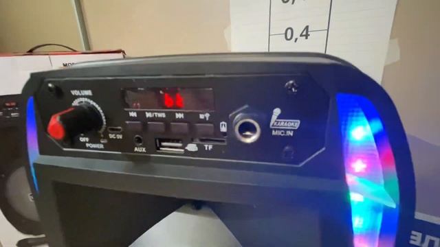Блютуз колонка с радио + подсветка и микрофон