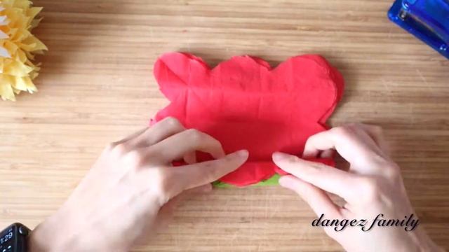 How to make flowers | Tissue Paper | Easy Flower | ЦВЕТЫ ИЗ САЛФЕТОК |Сделать Цветы|Сделать Помпон смотреть онлайн