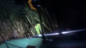 ЛОВЛЯ КАРПА НОЧЬЮ С ЛОДКИ В КАМЫШАХ НА МОРМЫШКУ