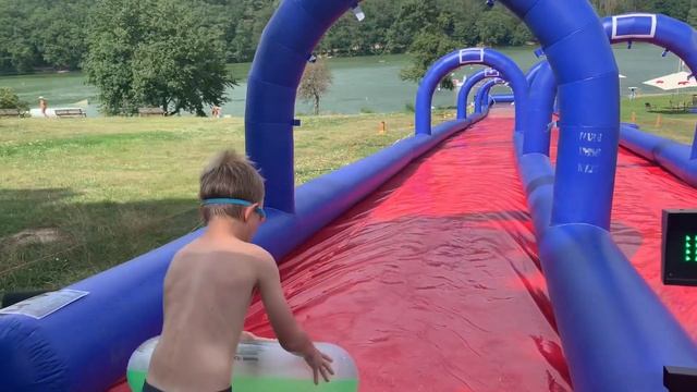 Кудо поехать купаться в Праге? смотреть онлайн