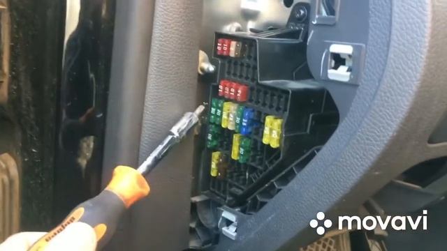 Чиним на дороге Volkswagen Jetta/Golf V - не заводиться , пропало питание, не работает зажигание VA смотреть онлайн