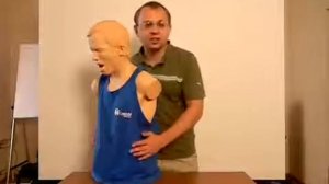 Что делать если человек подавился.  Прием Геймлиха