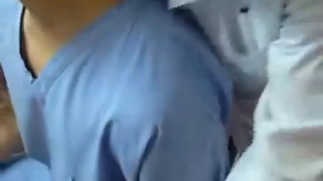 При переломе ключицы