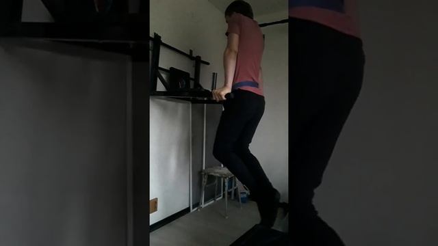 ОТЖИМАНИЯ НА БРУСЬЯХ С ДОП ВЕСОМ + 16 КГ НА 43 РАЗА! смотреть онлайн